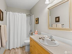 15508 35th Avenue W B5, Lynnwood WA 98087