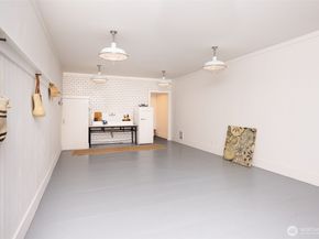 381 Wallace Way NE 109, Bainbridge Island WA 98110