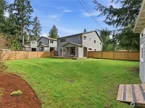 16005 74th Avenue NE, Kenmore WA 98028