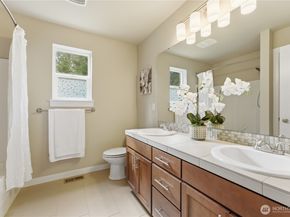 16005 74th Avenue NE, Kenmore WA 98028