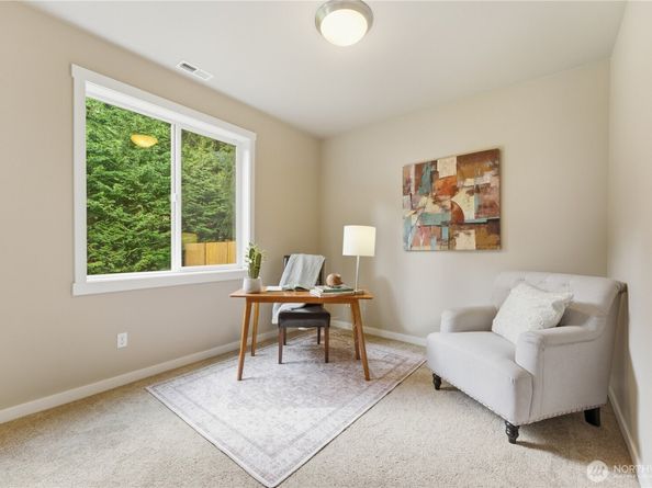 16005 74th Avenue NE, Kenmore WA 98028