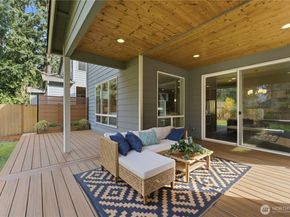 16005 74th Avenue NE, Kenmore WA 98028