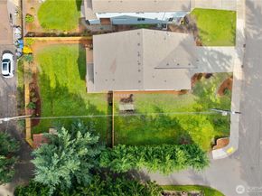 16005 74th Avenue NE, Kenmore WA 98028