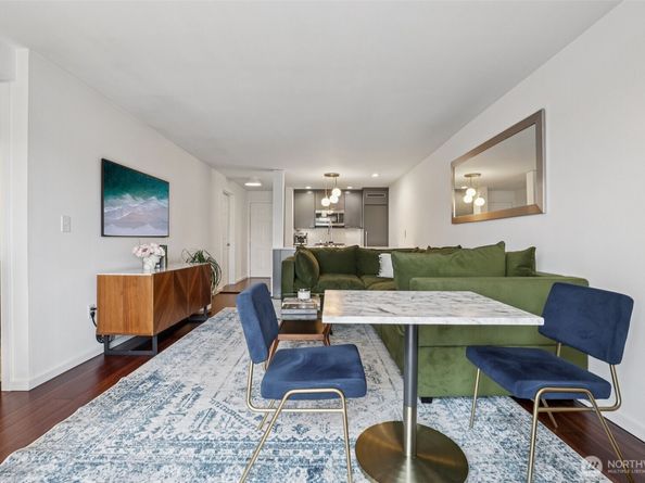 520 2nd Avenue W 409, Seattle WA 98119