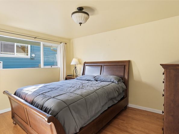 4721 26th Avenue SW, Seattle WA 98106