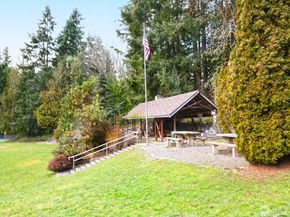 12117 Clearview Drive, Edmonds WA 98026