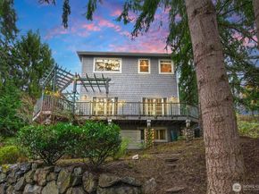 12117 Clearview Drive, Edmonds WA 98026
