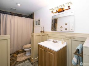 12117 Clearview Drive, Edmonds WA 98026