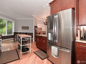 12117 Clearview Drive, Edmonds WA 98026