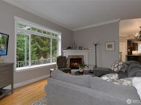 12117 Clearview Drive, Edmonds WA 98026