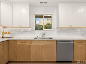 3702 W Fulton Street, Seattle WA 98199