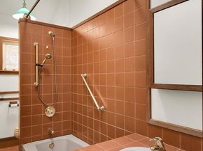 3321 37th Avenue S, Seattle WA 98144