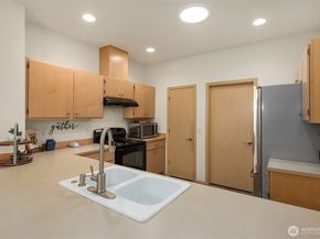 24232 NE 130th Place, Redmond WA 98053