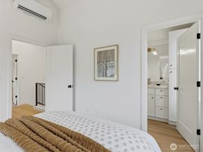 2806 W Dravus Street, Seattle WA 98199