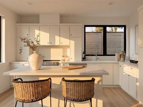 2806 W Dravus Street, Seattle WA 98199