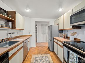 1224 6th Avenue S C101, Edmonds WA 98020