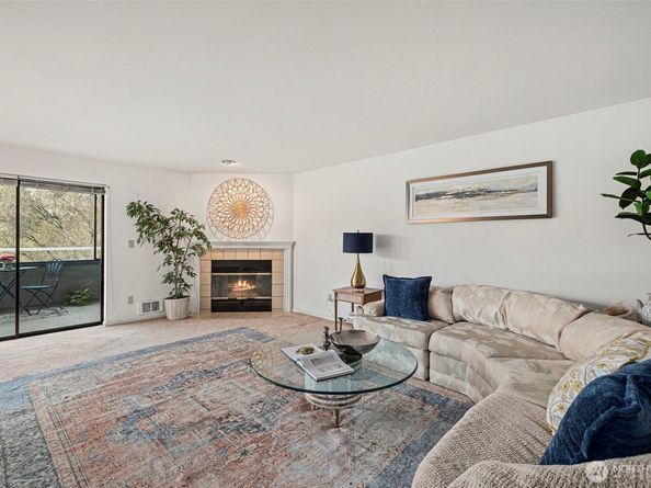 1224 6th Avenue S C101, Edmonds WA 98020