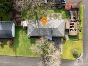 18 232nd Place SW, Bothell WA 98021