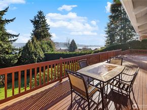 22516 100th Place SW, Vashon WA 98070