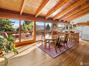 22516 100th Place SW, Vashon WA 98070