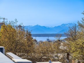 1715 17th Avenue, Seattle WA 98122