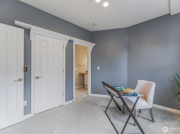 19715 1st Avenue W, Bothell WA 98012