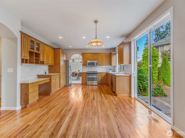 19715 1st Avenue W, Bothell WA 98012