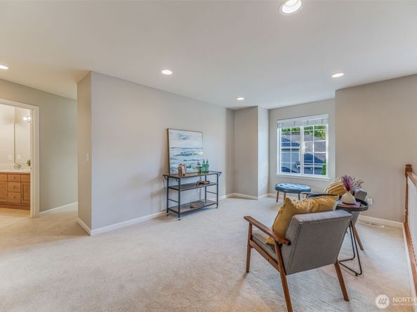 19715 1st Avenue W, Bothell WA 98012