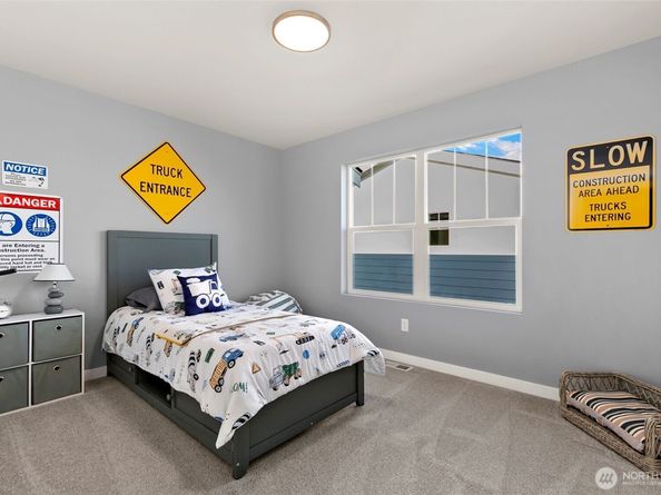541 SW 97th Street 77, Seattle WA 98106