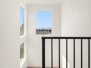 138 8th Court, Kirkland WA 98033