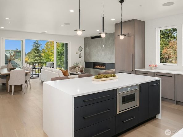 138 8th Court, Kirkland WA 98033