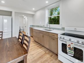 9804 63rd Avenue S, Seattle WA 98118