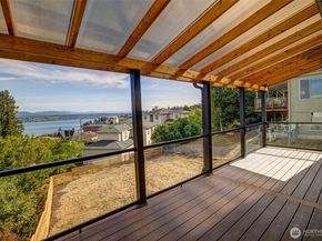 9804 63rd Avenue S, Seattle WA 98118