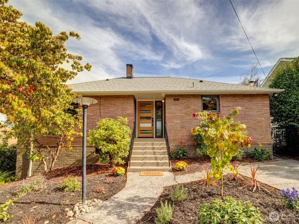 9804 63rd Avenue S, Seattle WA 98118