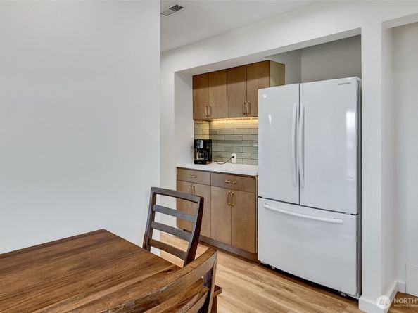 9804 63rd Avenue S, Seattle WA 98118