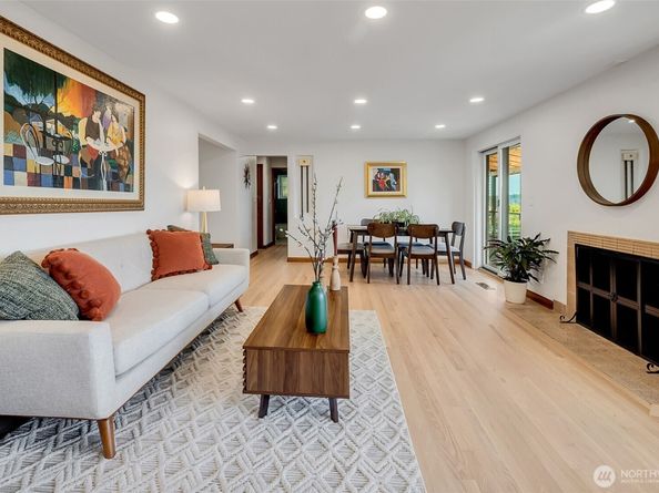 9804 63rd Avenue S, Seattle WA 98118