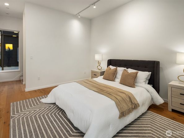 1225 E Roy Street, Seattle WA 98102