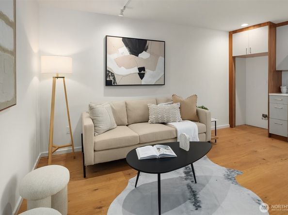 1225 E Roy Street, Seattle WA 98102