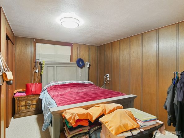 2612 204th Street SW, Lynnwood WA 98036