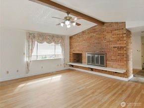 2612 204th Street SW, Lynnwood WA 98036