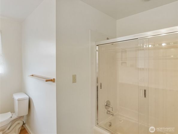 2612 204th Street SW, Lynnwood WA 98036