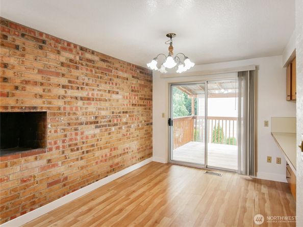 2612 204th Street SW, Lynnwood WA 98036