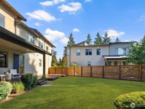 20317 58th Lane NE, Kenmore WA 98028