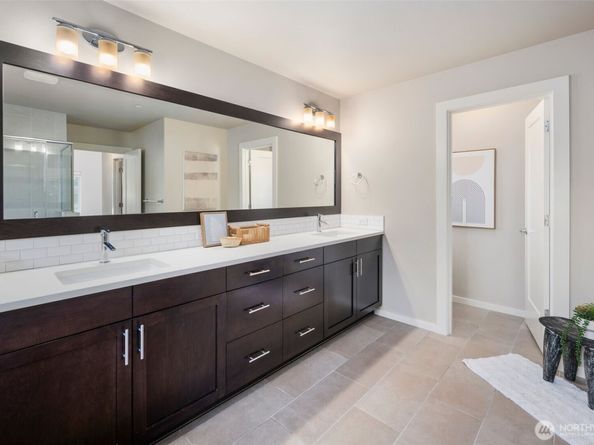 20317 58th Lane NE, Kenmore WA 98028