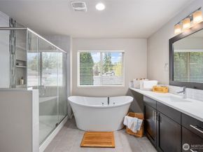 20317 58th Lane NE, Kenmore WA 98028