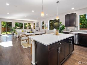 20317 58th Lane NE, Kenmore WA 98028