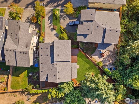 20317 58th Lane NE, Kenmore WA 98028