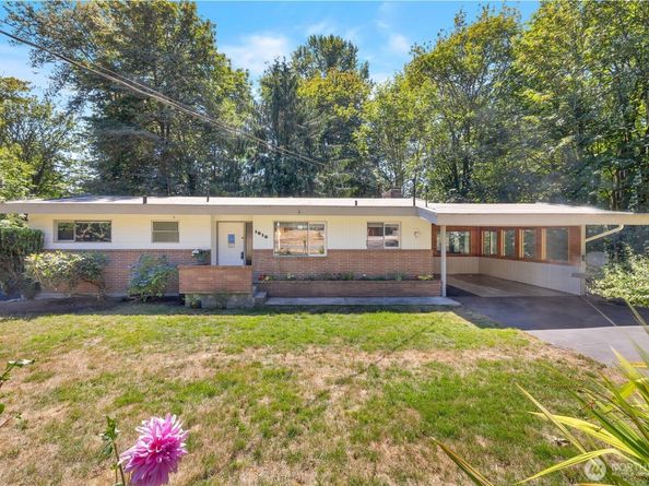 1515 NE 106th Street, Seattle WA 98125