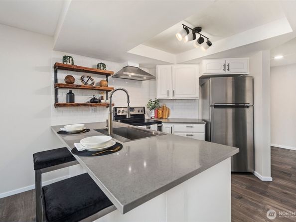11104 NE 68th Street A103, Kirkland WA 98033