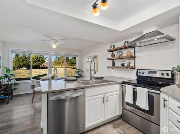 11104 NE 68th Street A103, Kirkland WA 98033